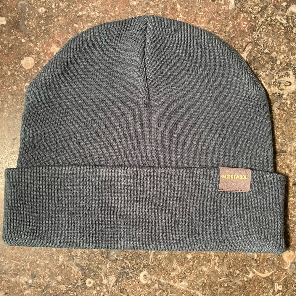 MERIWOOL Merino Wool Ribbed Knit Beanie NWOT